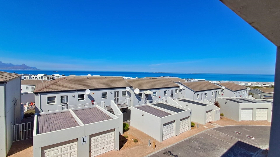 To Let 2 Bedroom Property for Rent in Big Bay Western Cape